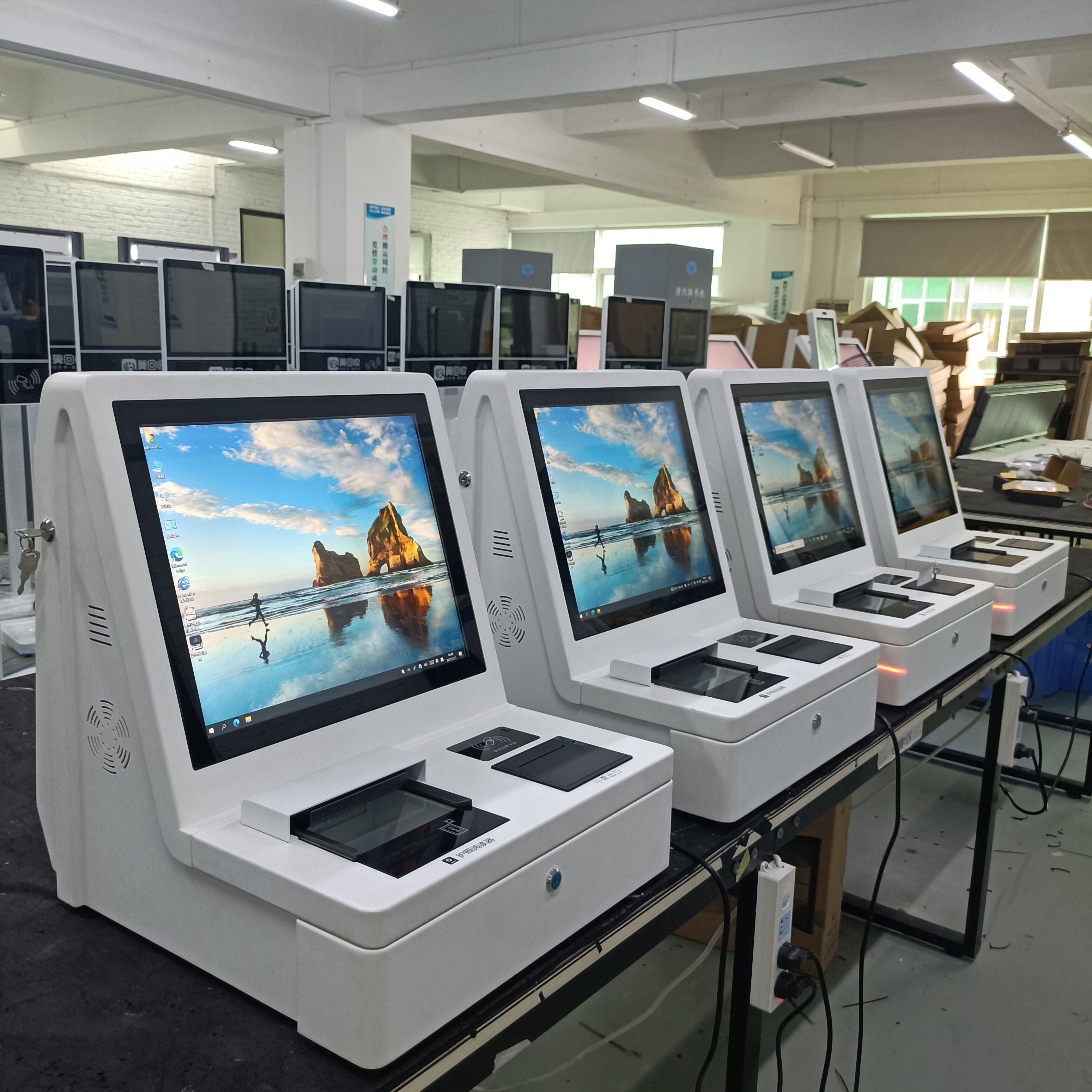 來(lái)訪(fǎng)人員登記一體機證件信息實(shí)名登記終端設備定制